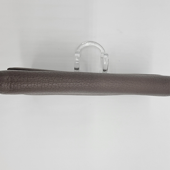 Authentic Preowned Gucci Bifold Wallet - Picture 4 of 14